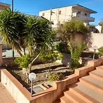Casa Di Luca Bed & Breakfast 3*