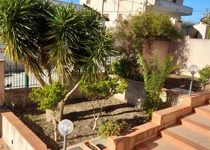 Casa Di Luca Bed & Breakfast 3*